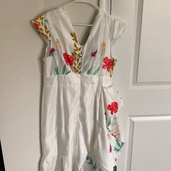 Floral Maxi Dress - Picture 5 of 11